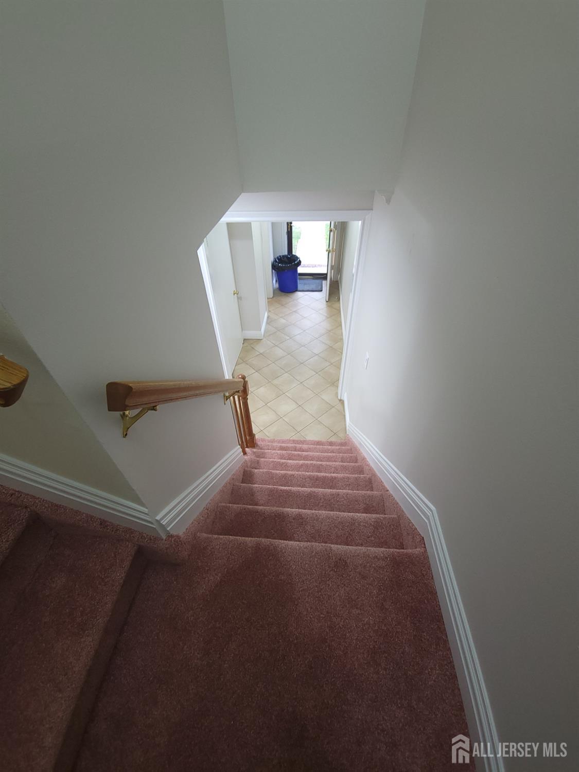 9 Fern Court Sayreville NJ 08872