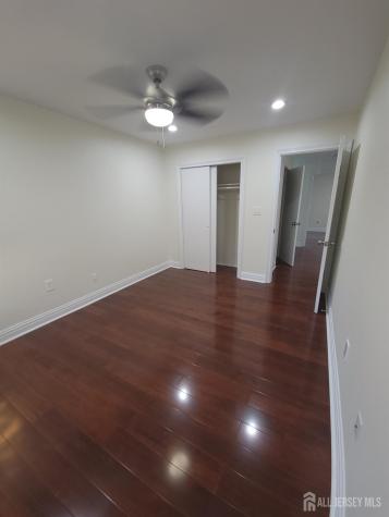 9 Fern Court Sayreville NJ 08872