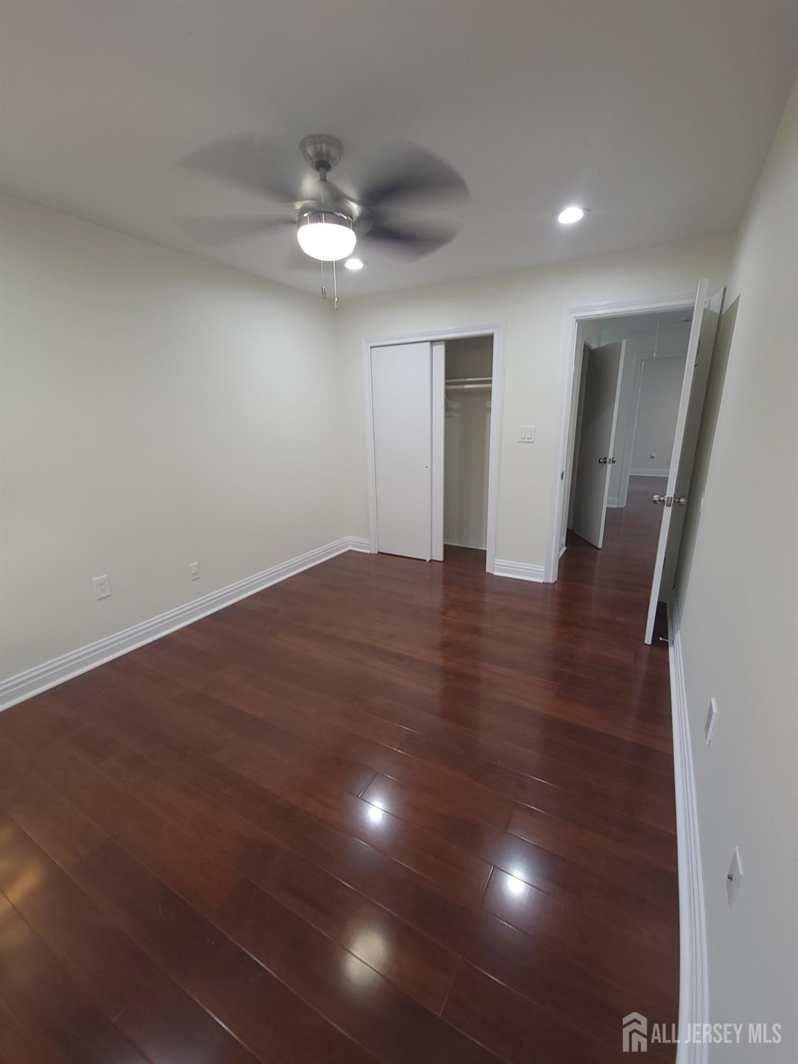 9 Fern Court Sayreville NJ 08872