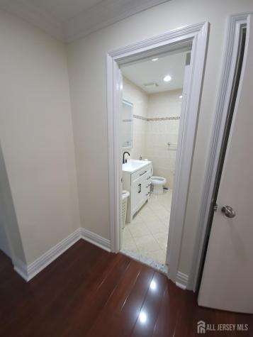 9 Fern Court Sayreville NJ 08872