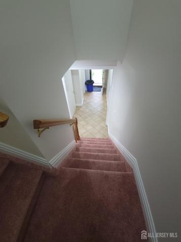 9 Fern Court Sayreville NJ 08872