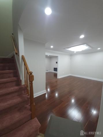 9 Fern Court Sayreville NJ 08872