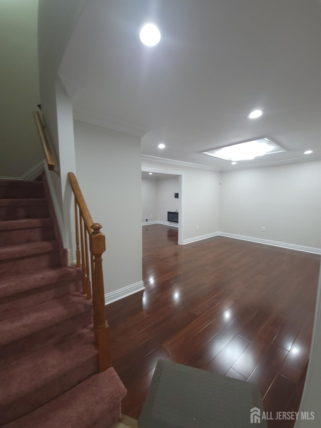 9 Fern Court Sayreville NJ 08872
