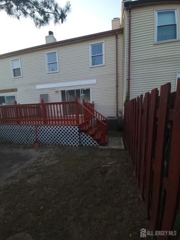 9 Fern Court Sayreville NJ 08872