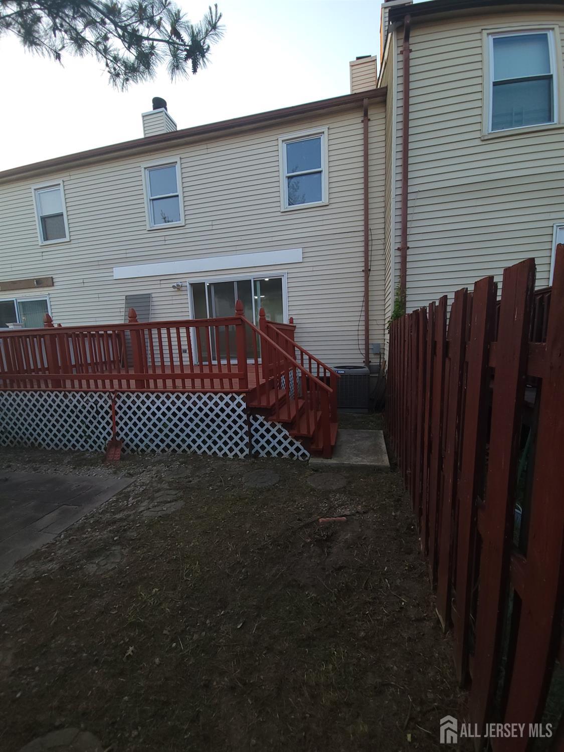 9 Fern Court Sayreville NJ 08872