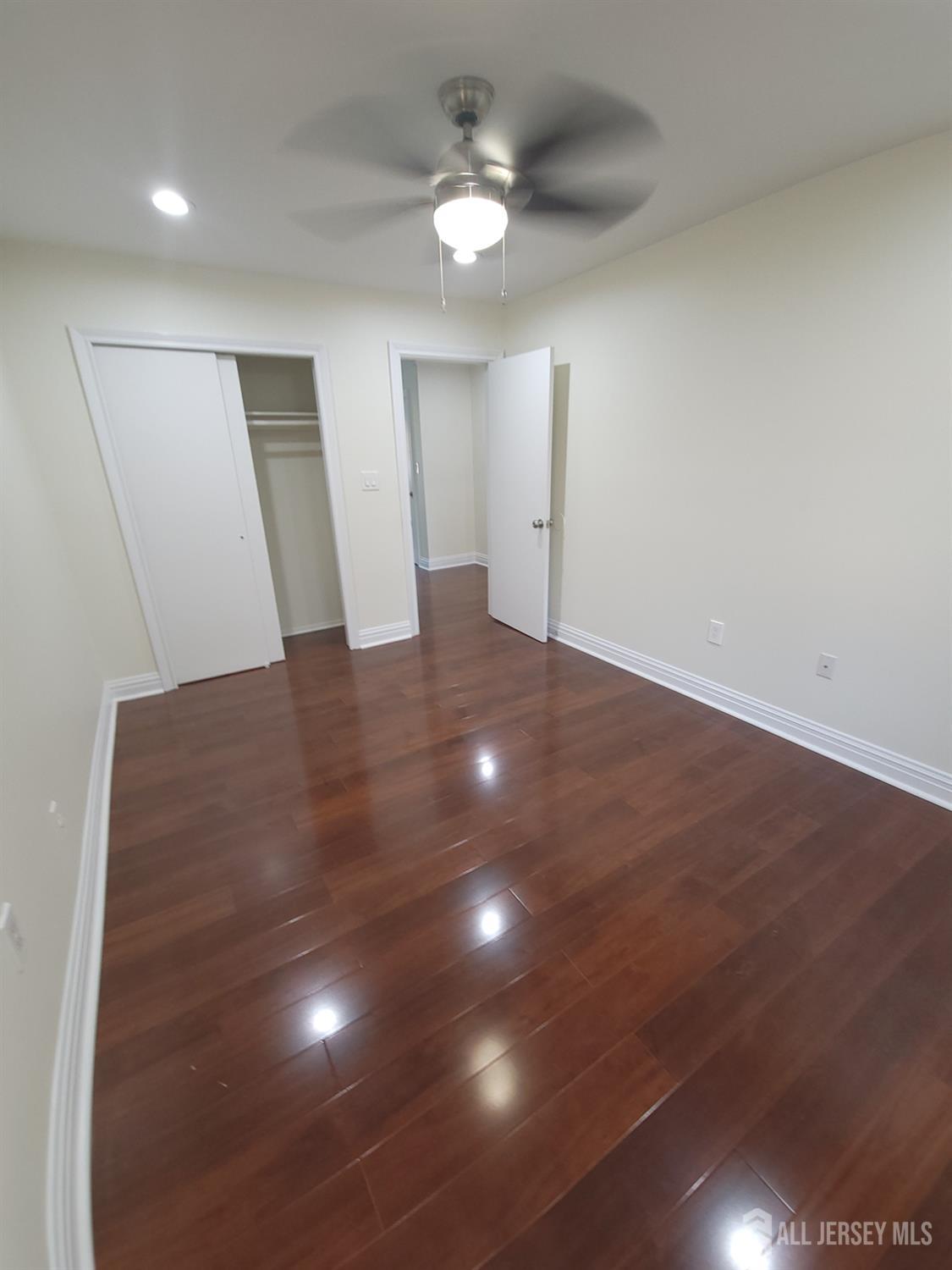9 Fern Court Sayreville NJ 08872