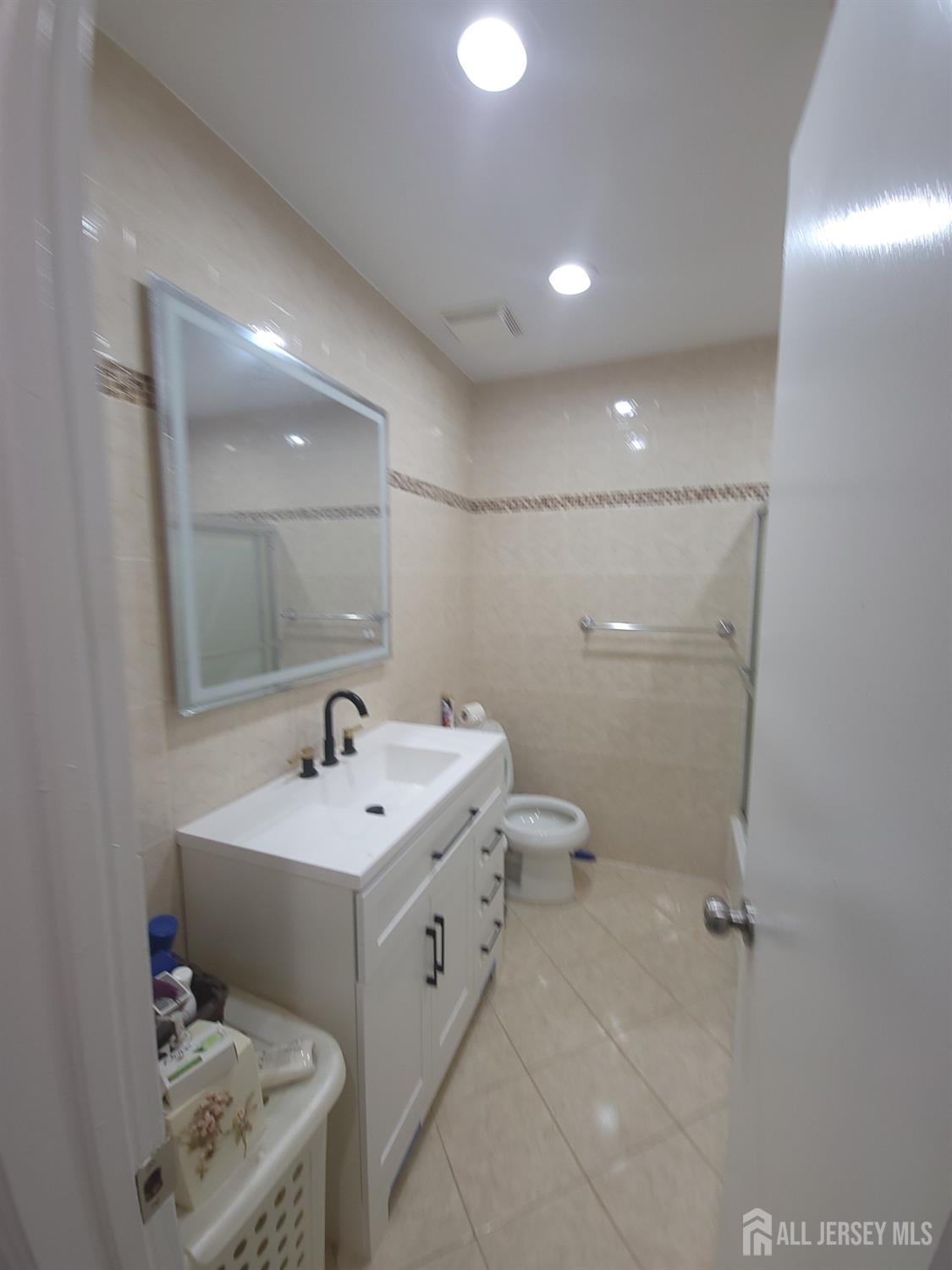 9 Fern Court Sayreville NJ 08872