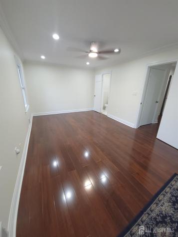 9 Fern Court Sayreville NJ 08872