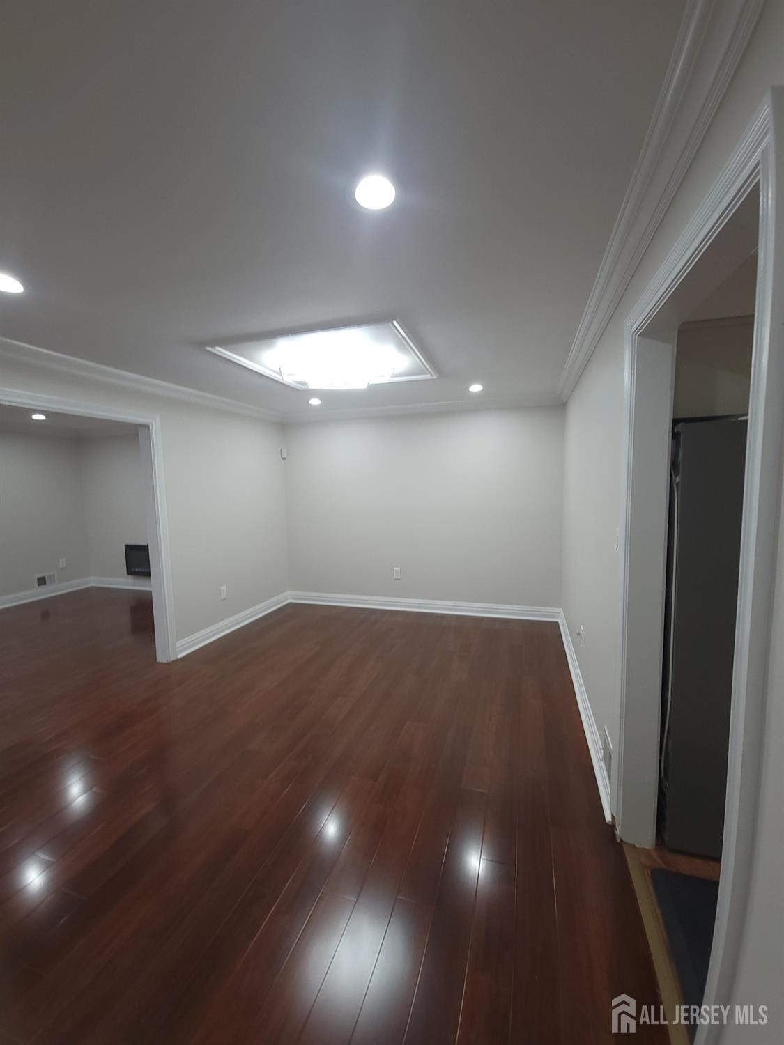 9 Fern Court Sayreville NJ 08872