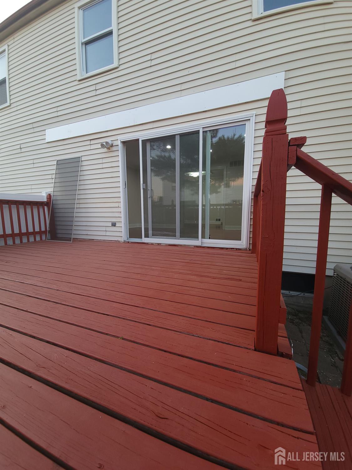 9 Fern Court Sayreville NJ 08872