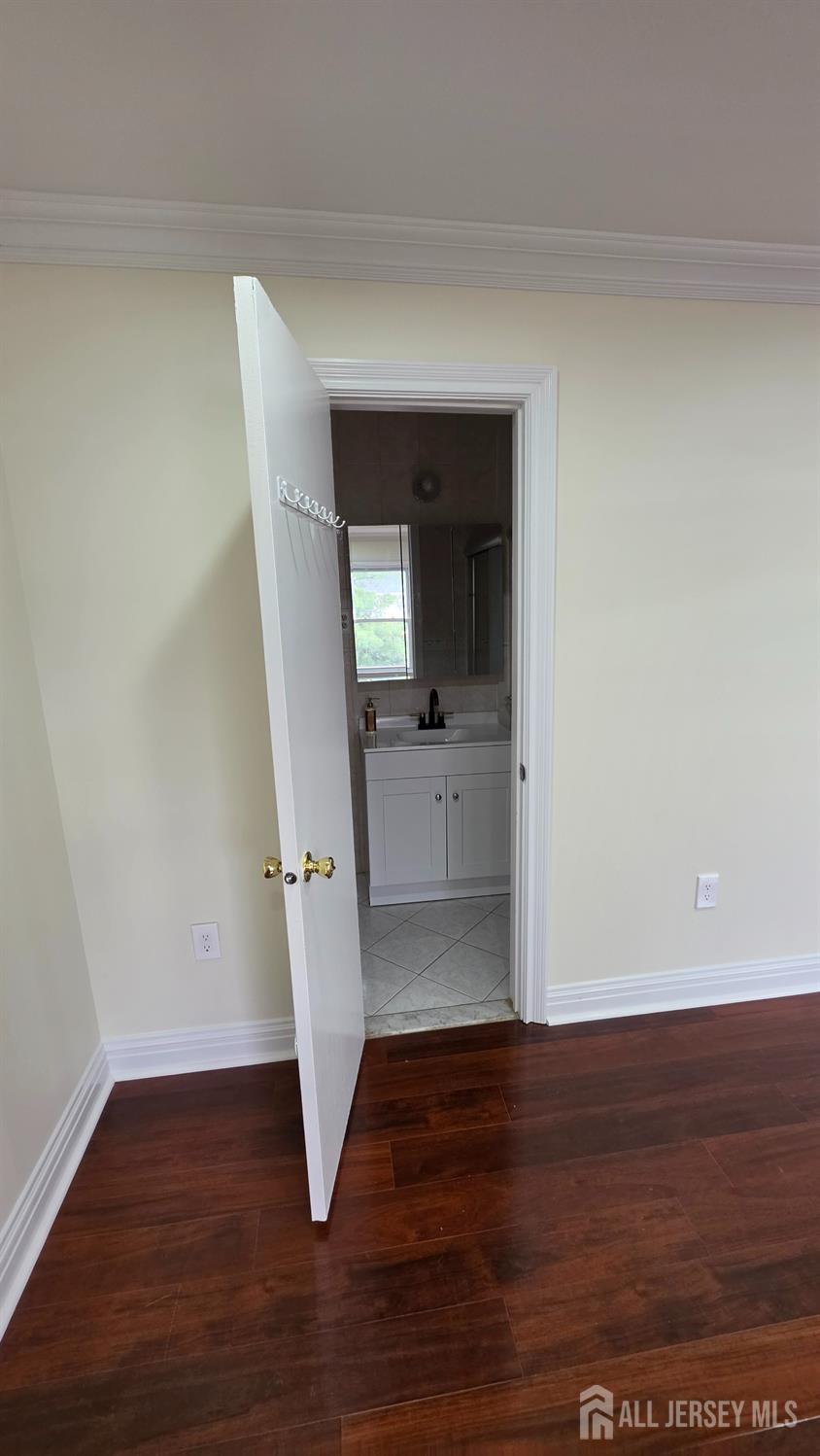 9 Fern Court Sayreville NJ 08872