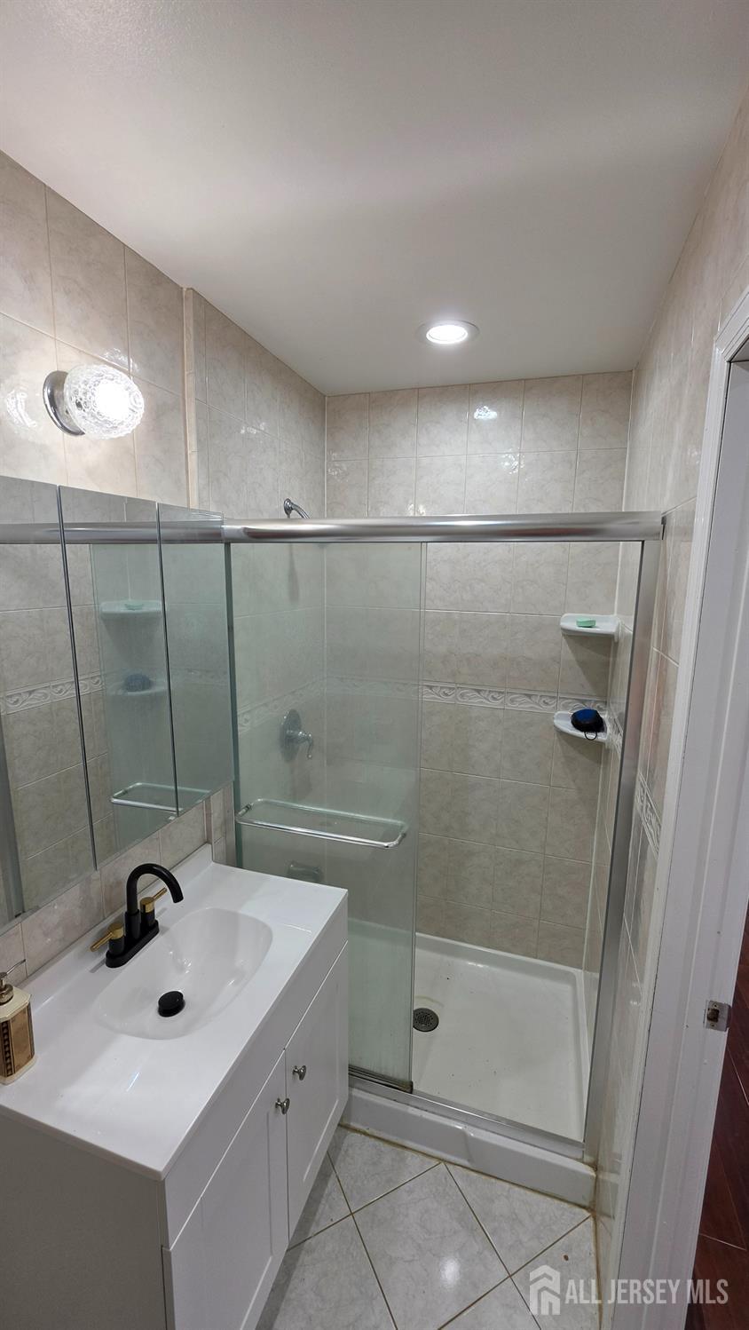 9 Fern Court Sayreville NJ 08872