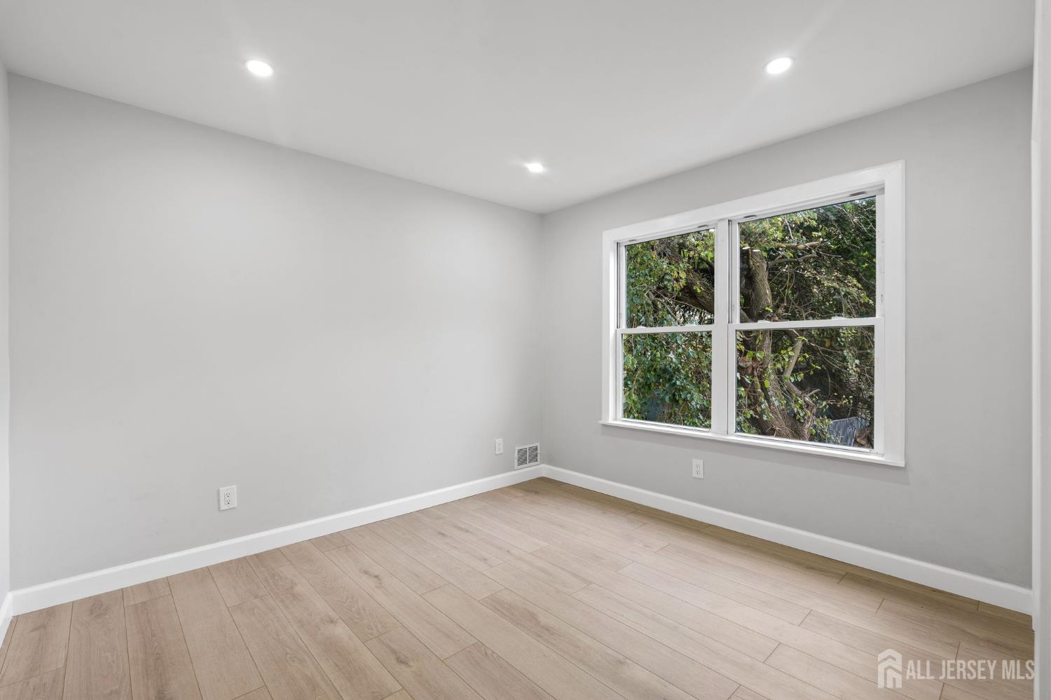 8 James Street New Brunswick NJ 08901