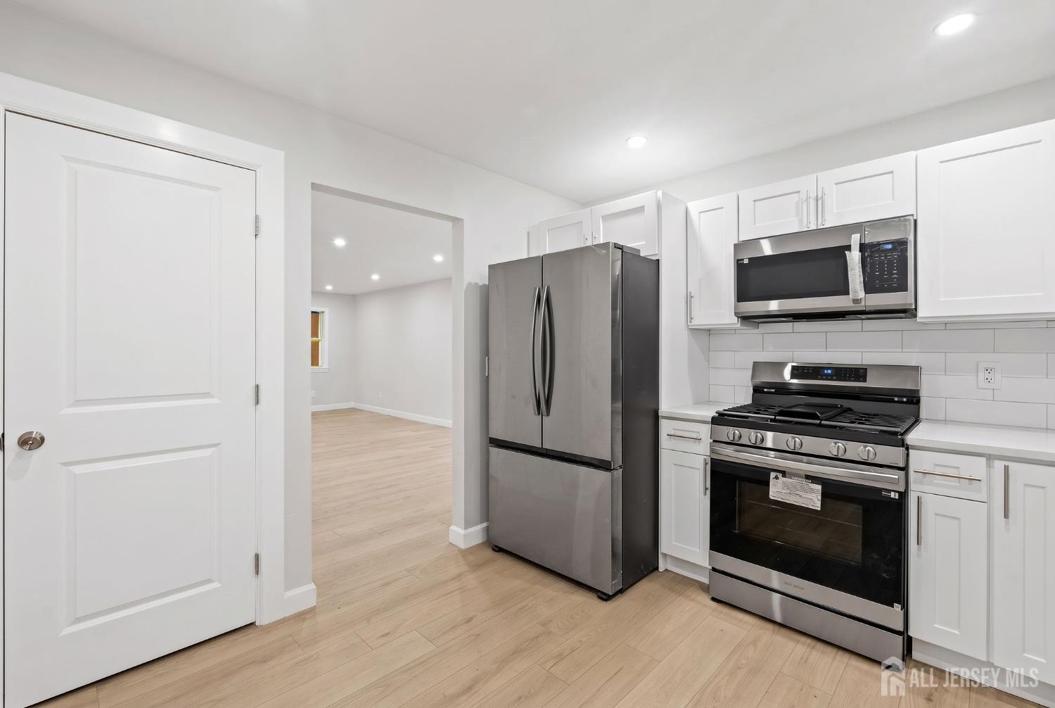 8 James Street New Brunswick NJ 08901