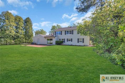 11 Midsummer Drive Old Bridge NJ 08857