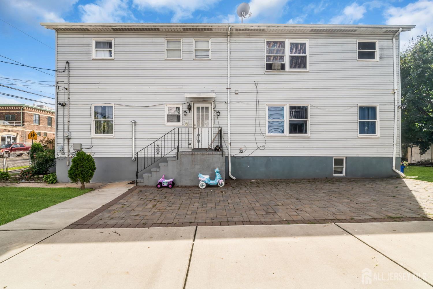 174 Suydam Street New Brunswick NJ 08901