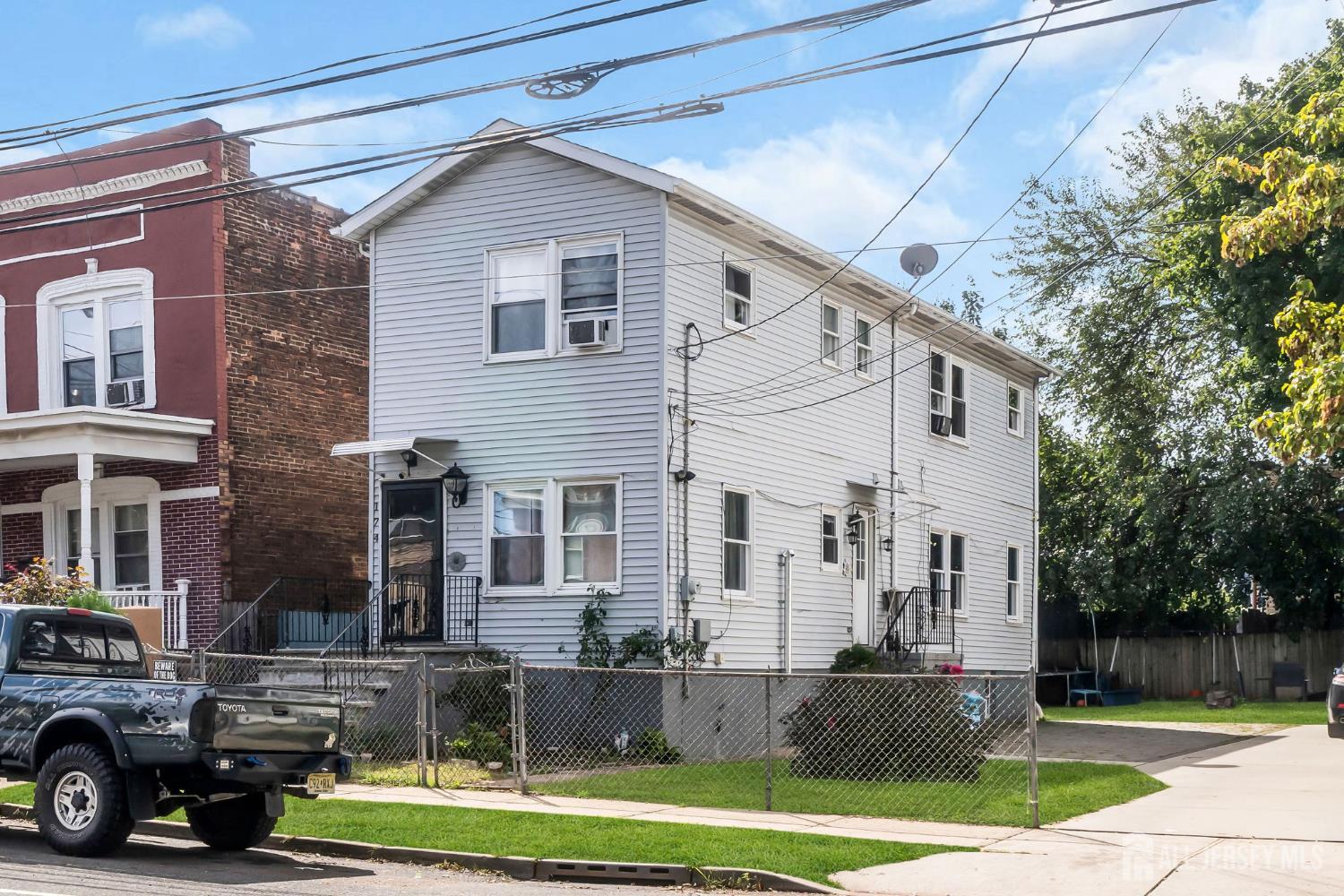 174 Suydam Street New Brunswick NJ 08901