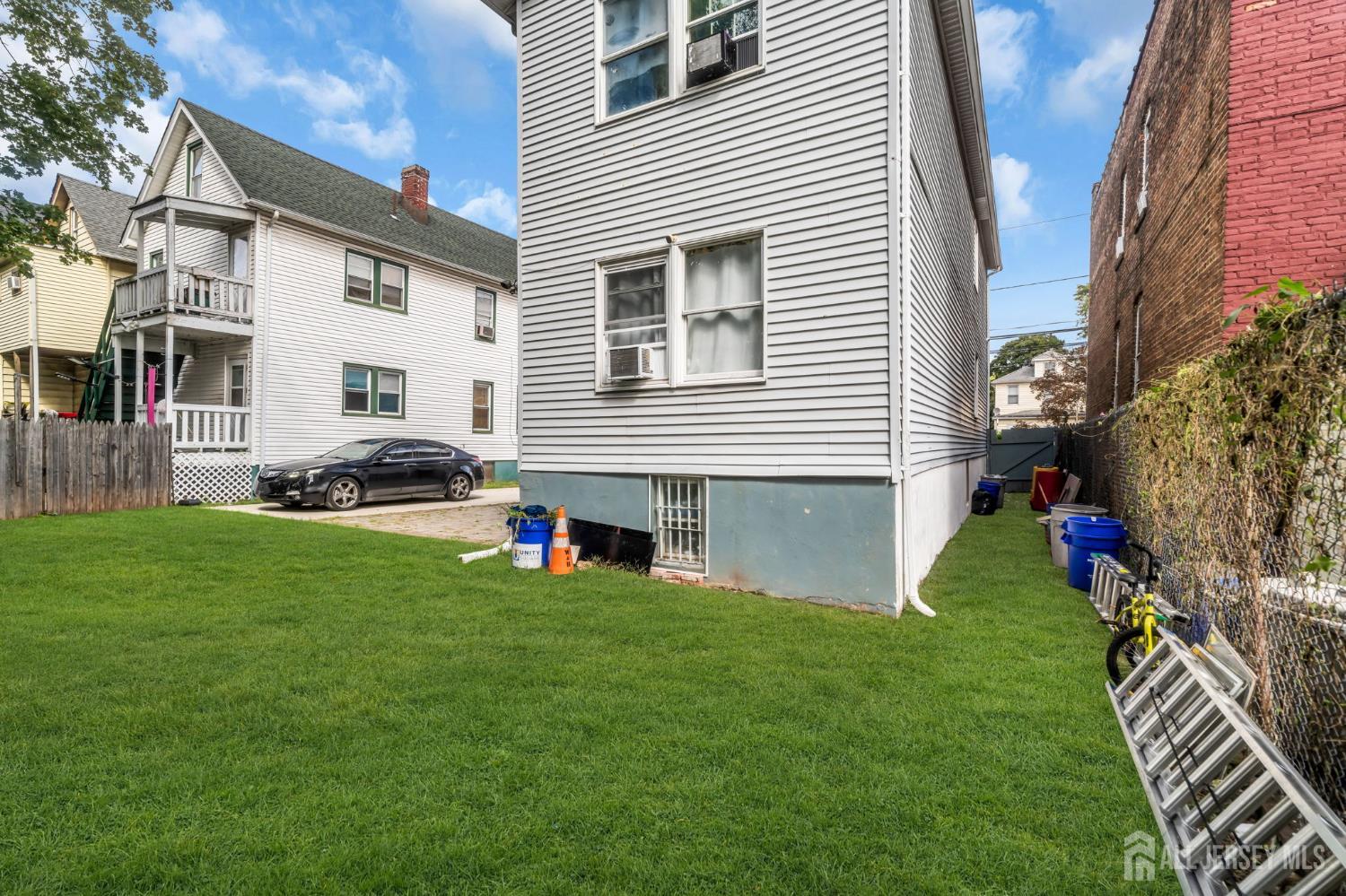 174 Suydam Street New Brunswick NJ 08901