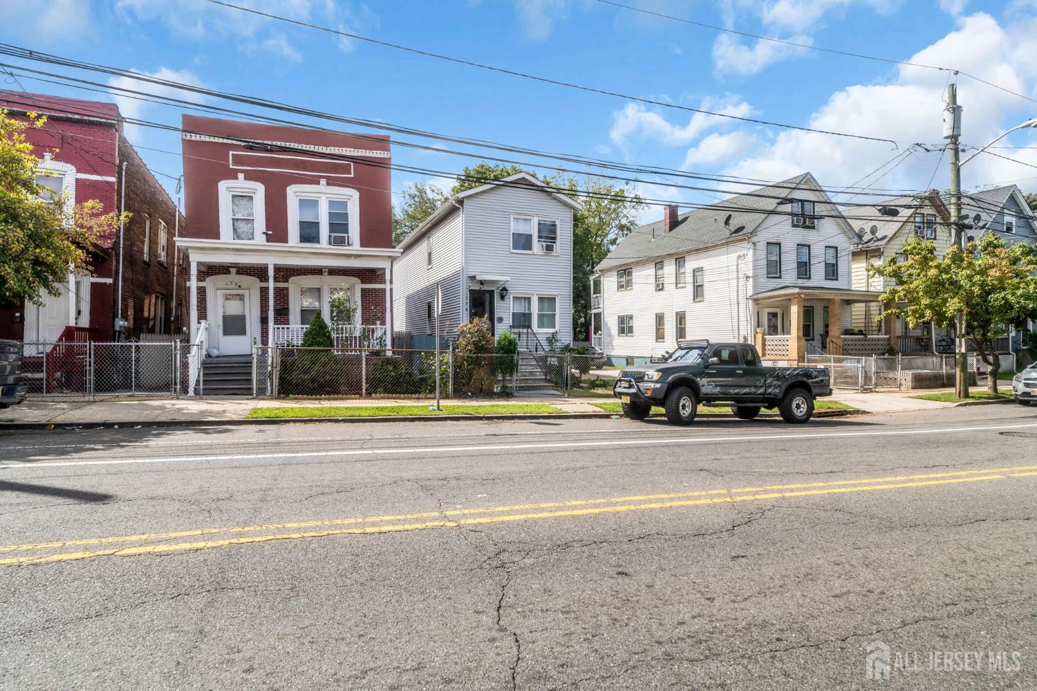 174 Suydam Street New Brunswick NJ 08901