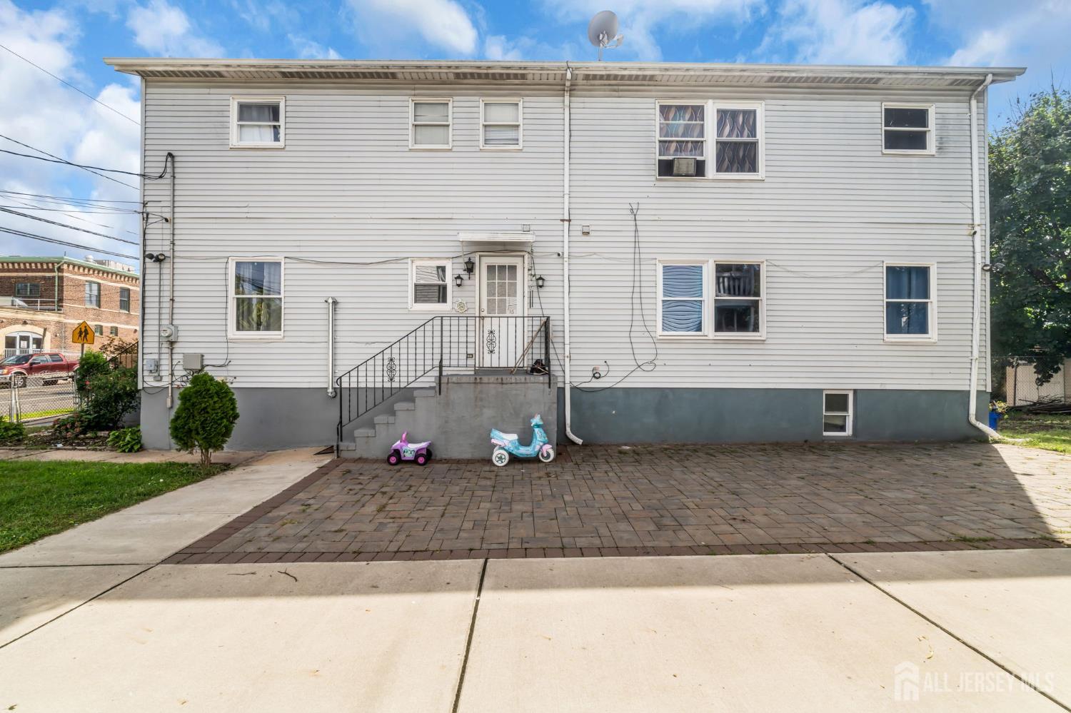 174 Suydam Street New Brunswick NJ 08901