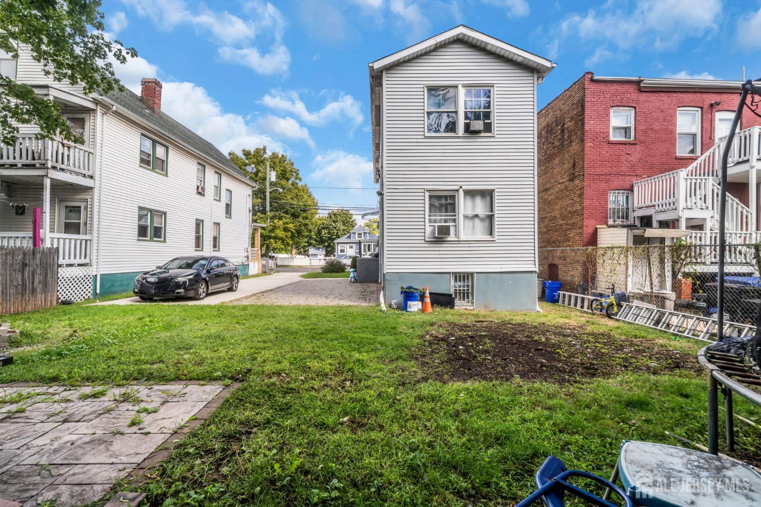 174 Suydam Street New Brunswick NJ 08901