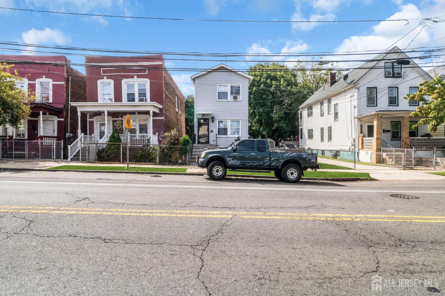 174 Suydam Street New Brunswick NJ 08901