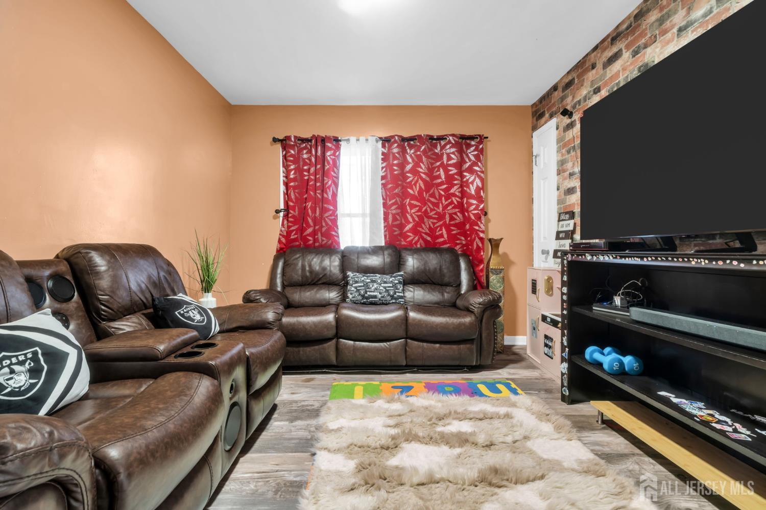 174 Suydam Street New Brunswick NJ 08901