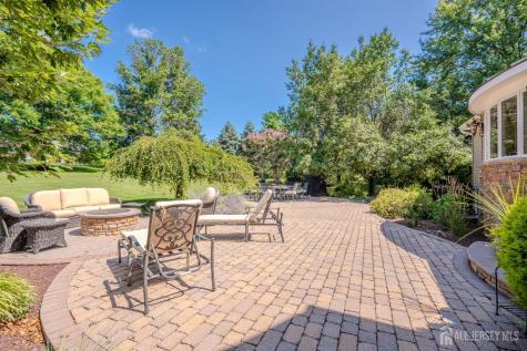 8 Marian Drive West Windsor NJ 08550