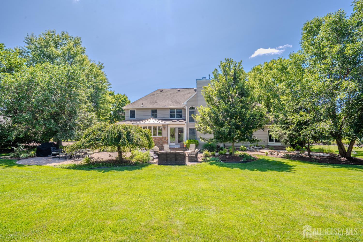 8 Marian Drive West Windsor NJ 08550