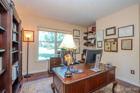 8 Marian Drive West Windsor NJ 08550