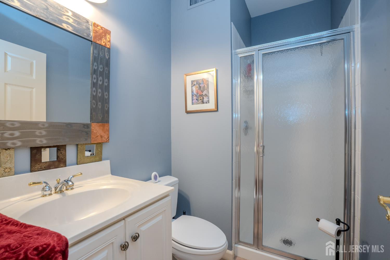 8 Marian Drive West Windsor NJ 08550