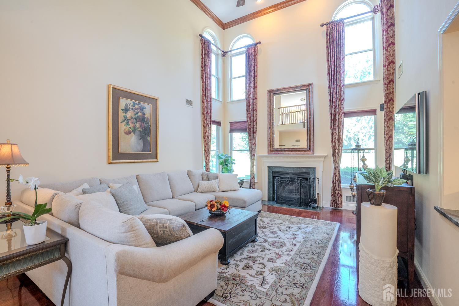 8 Marian Drive West Windsor NJ 08550