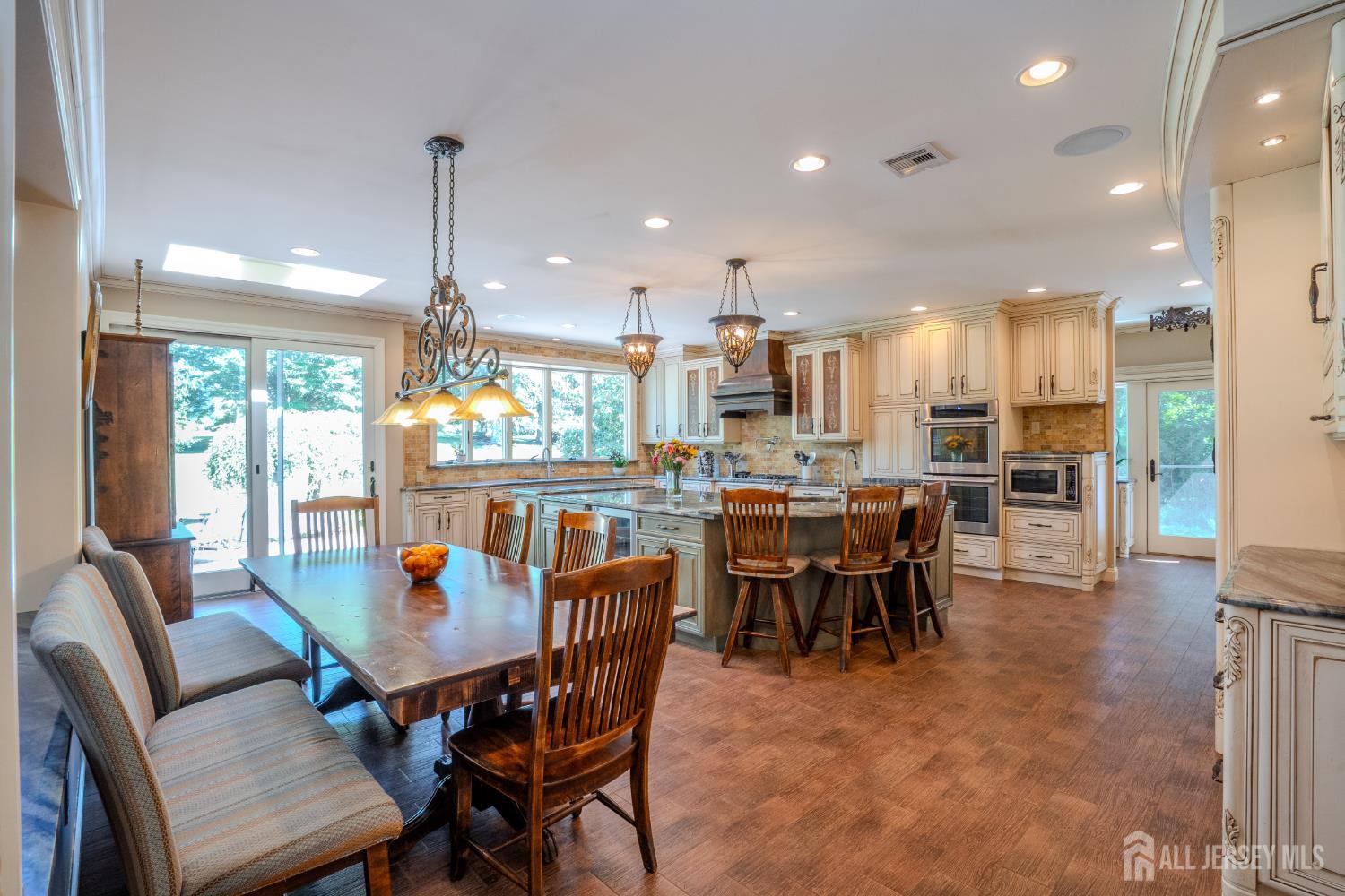 8 Marian Drive West Windsor NJ 08550