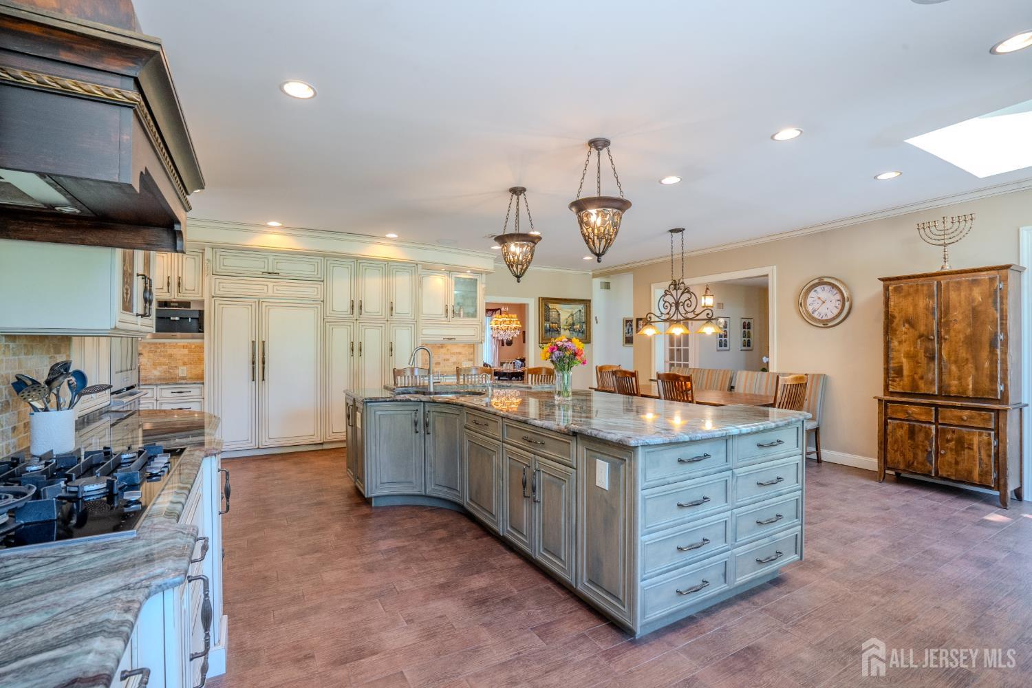 8 Marian Drive West Windsor NJ 08550