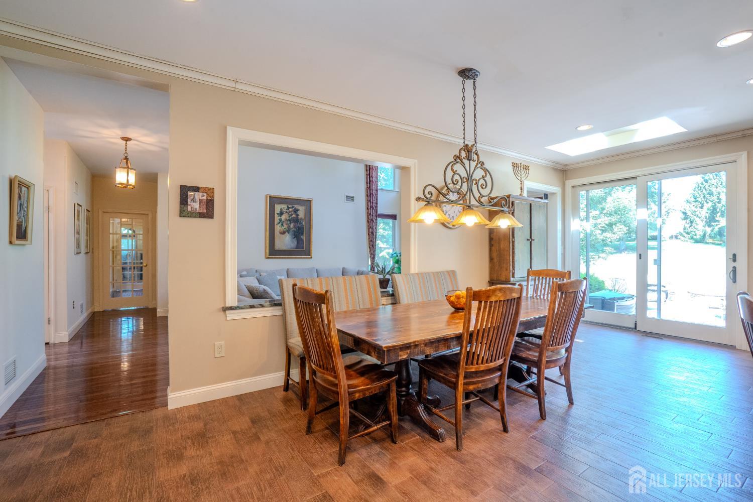 8 Marian Drive West Windsor NJ 08550