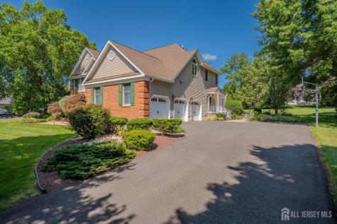 8 Marian Drive West Windsor NJ 08550