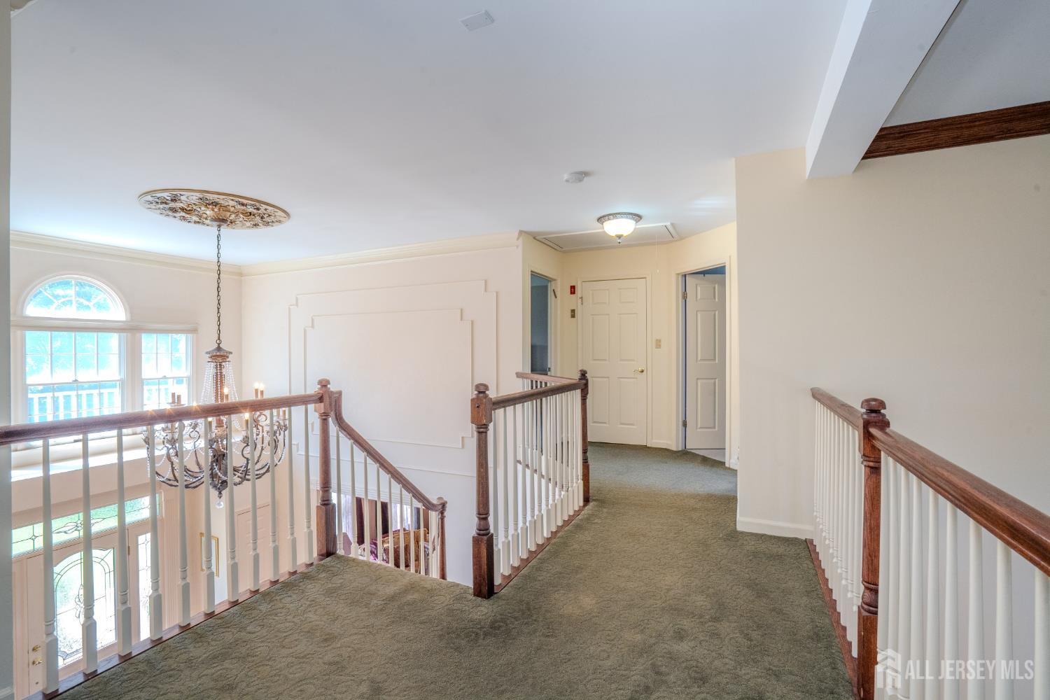 8 Marian Drive West Windsor NJ 08550