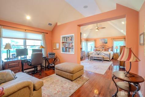 8 Marian Drive West Windsor NJ 08550