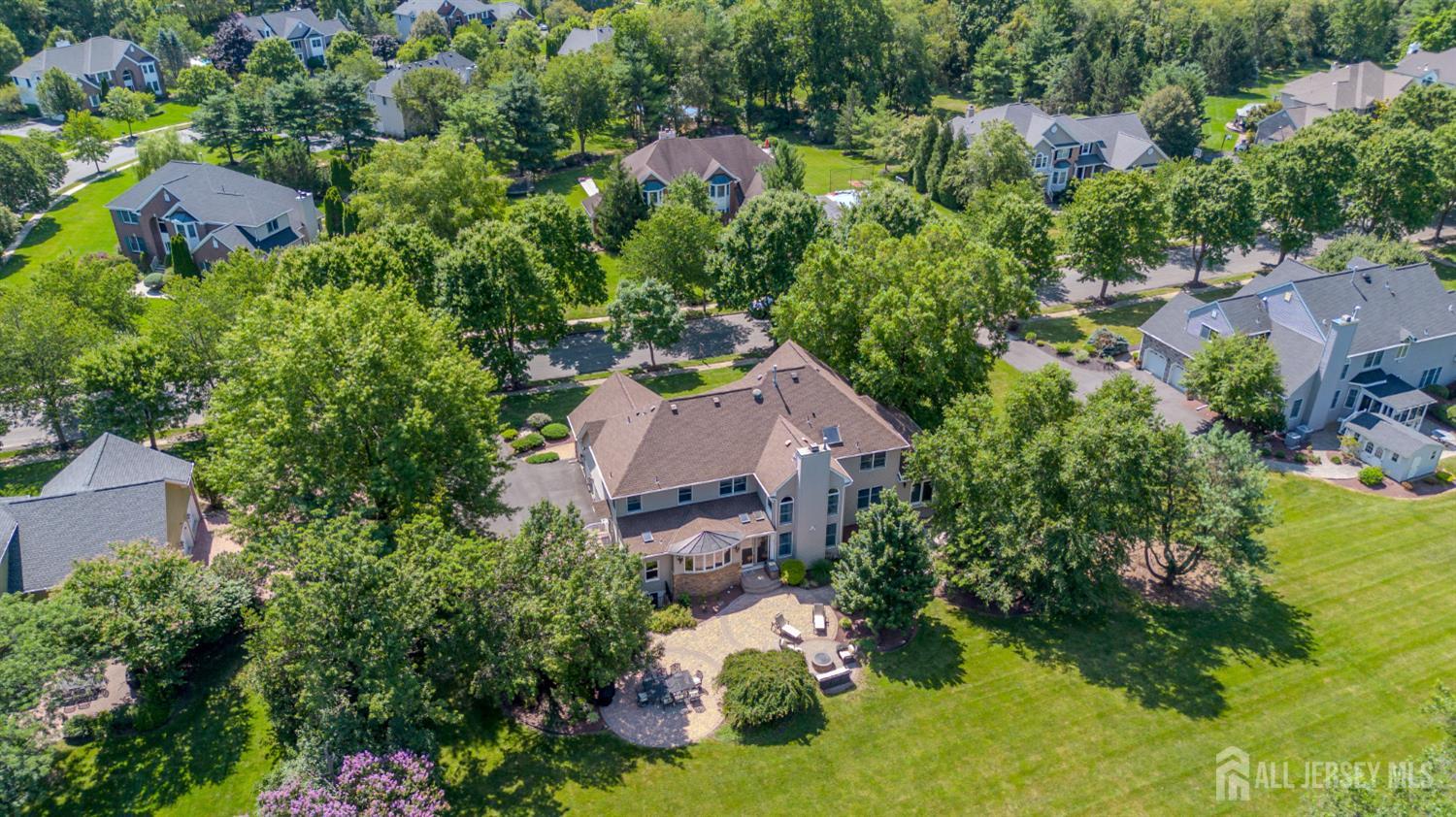 8 Marian Drive West Windsor NJ 08550