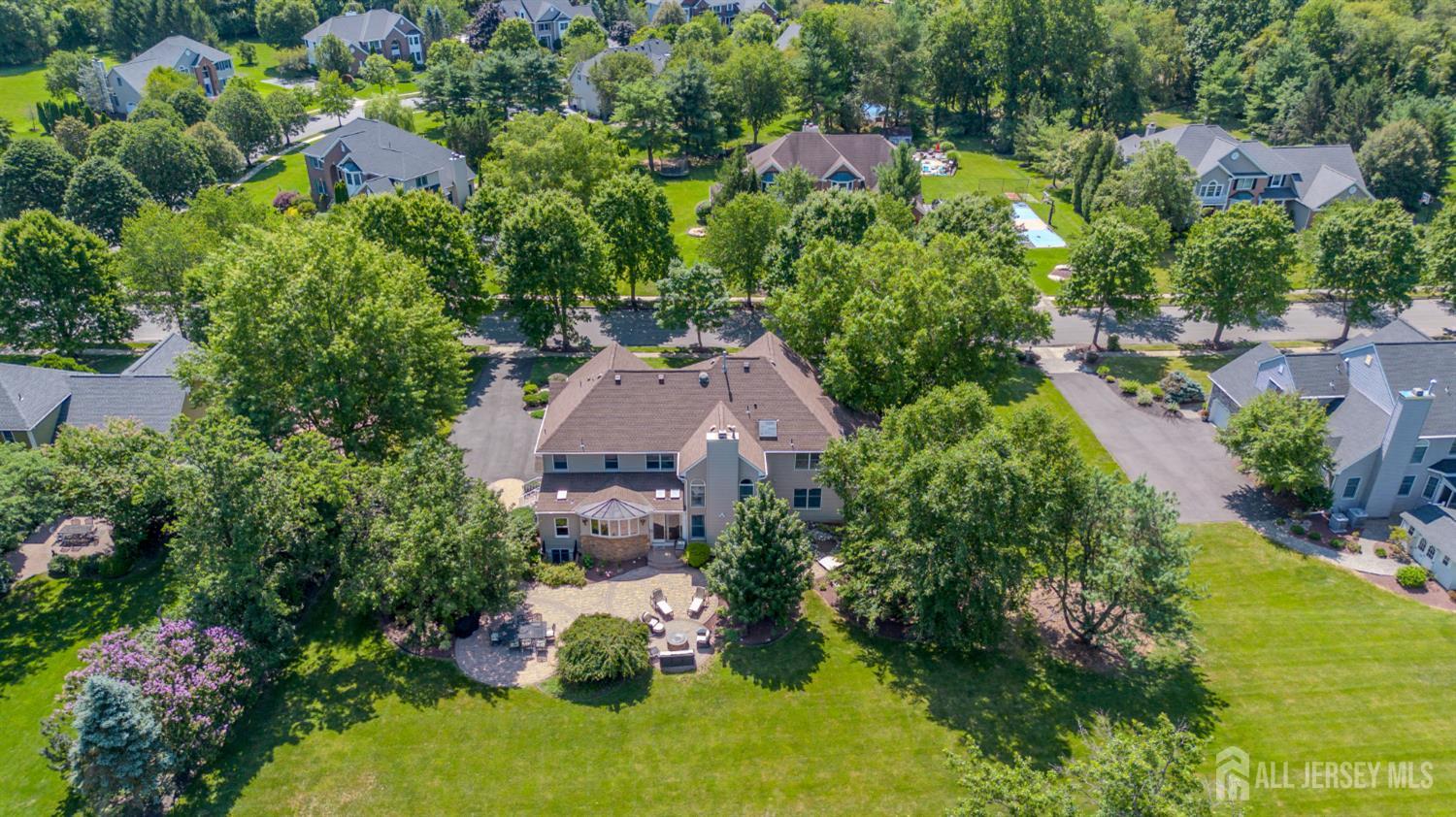 8 Marian Drive West Windsor NJ 08550