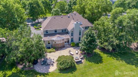 8 Marian Drive West Windsor NJ 08550