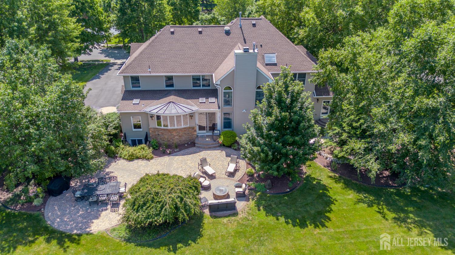 8 Marian Drive West Windsor NJ 08550