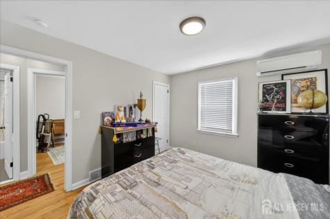89 Leo Street Edison NJ 08817