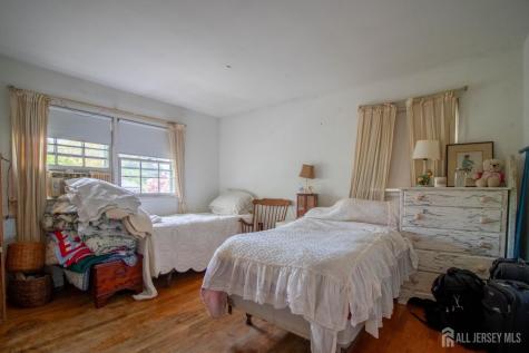 22 Agate Road East Brunswick NJ 08816