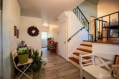 22 Agate Road East Brunswick NJ 08816