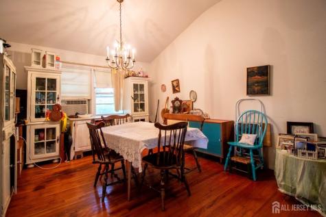 22 Agate Road East Brunswick NJ 08816