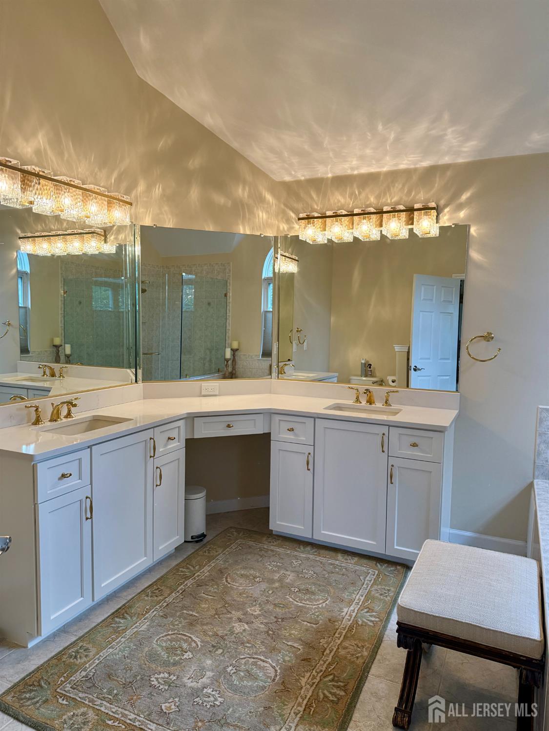 54 Crestwood Street Piscataway NJ 08854
