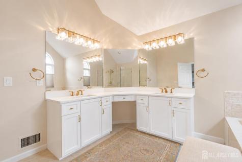 54 Crestwood Street Piscataway NJ 08854