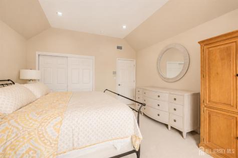 54 Crestwood Street Piscataway NJ 08854