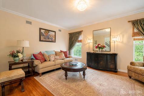 54 Crestwood Street Piscataway NJ 08854